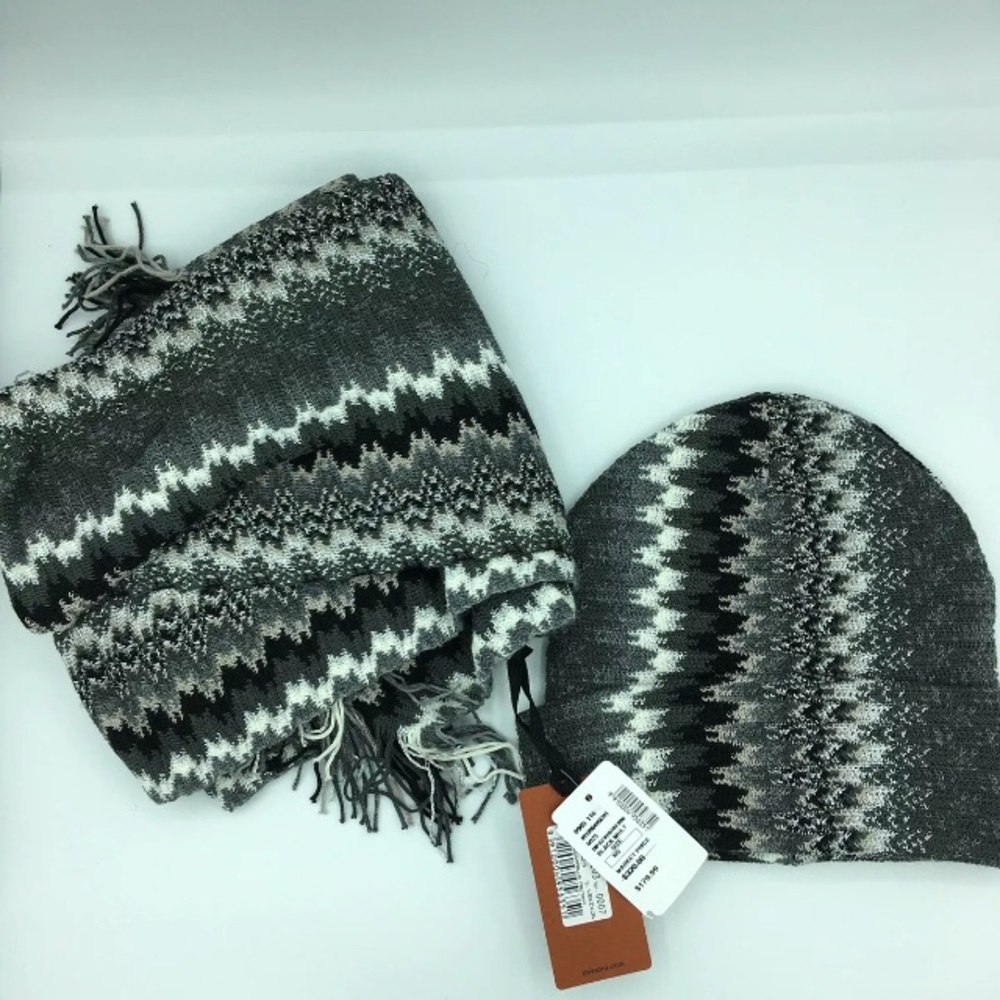 NWT MISSONI SCARF AND HAT SET $320 Multicolor